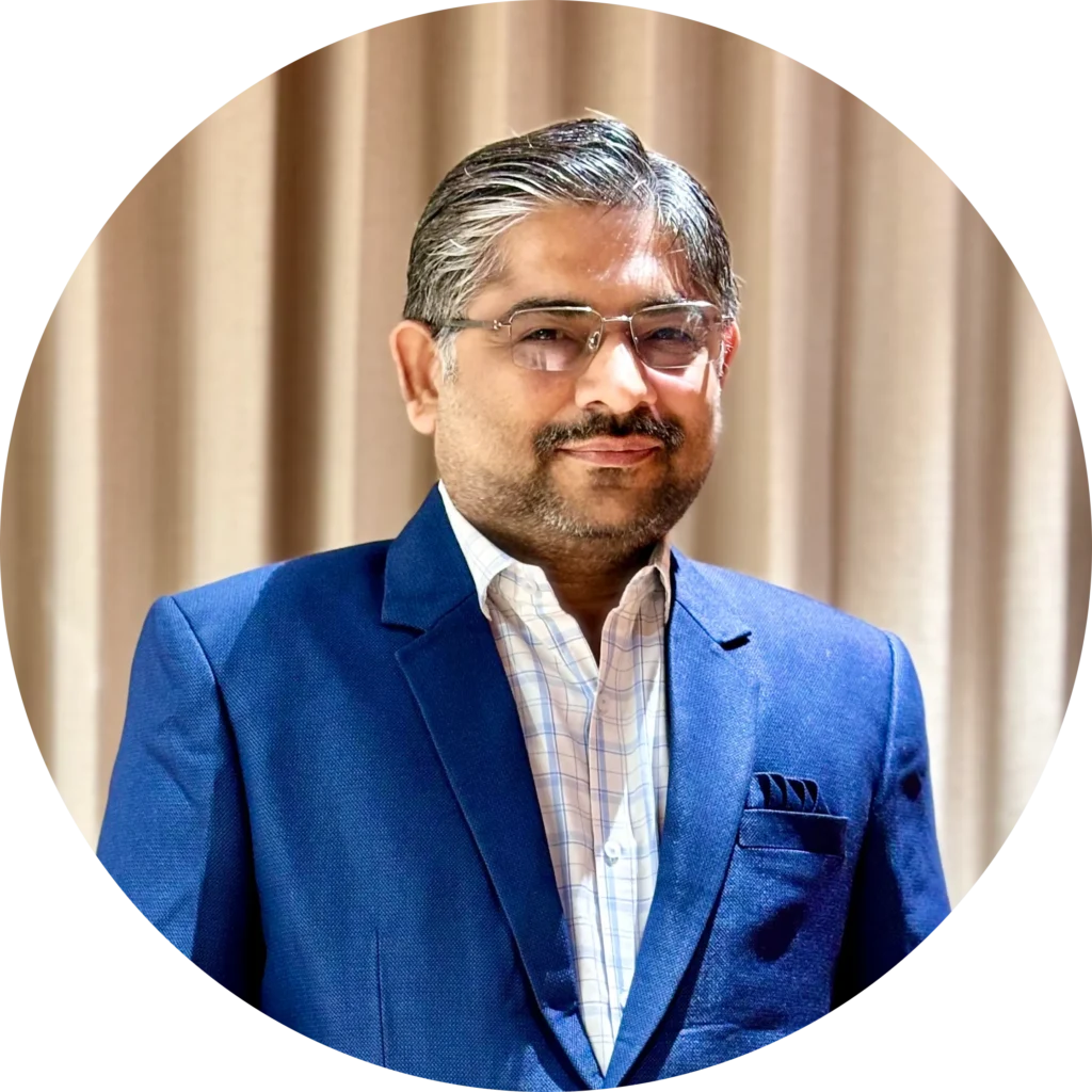 Mr.Niraj_Oza-Head_Finance