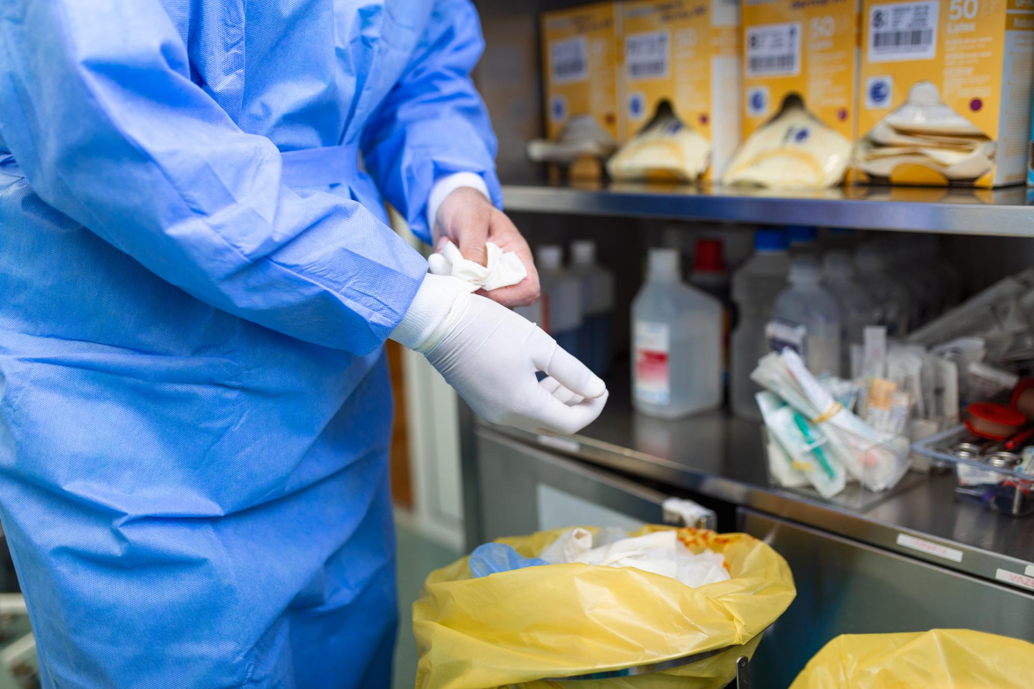 Which Biohazard Waste Bags Are Suitable For Autoclaving And Safe Disposal